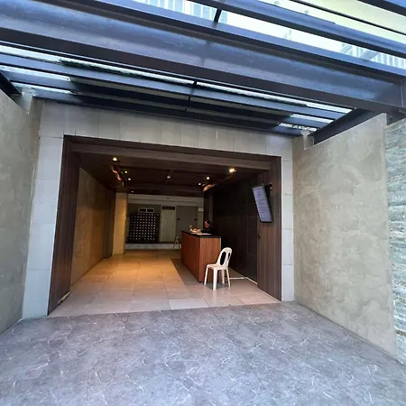 Cozy & Convenient 1-Bedroom Condo 3 Mins Away From The Airport