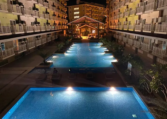 Aparthotel Cozy & Convenient 1-bedroom 3 Mins Away From The Airport Lapu-Lapu City