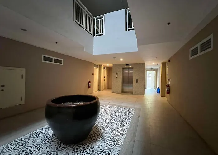 Cozy & Convenient 1-bedroom 3 Mins Away From The Airport Aparthotel 4*