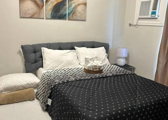 Cozy & Convenient 1-bedroom 3 Mins Away From The Airport Aparthotel